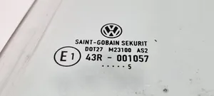 Volkswagen Golf V Vetro del deflettore posteriore 