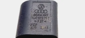 Volkswagen Golf V Sensor de temperatura interna/externa 1J0973702