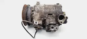 Volkswagen PASSAT B5 Air conditioning (A/C) compressor (pump) 8D0260808