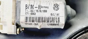 Volkswagen Golf IV Priekinio el. lango pakėlimo mechanizmo komplektas 1J4837755E