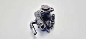 Volkswagen PASSAT B5 Power steering pump 8D0145177