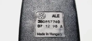 Volkswagen PASSAT B5 Rear seatbelt buckle 3B0857740