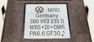 Volkswagen PASSAT B5 Hazard light switch 3B0953235D