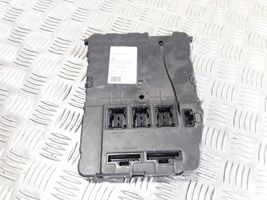 Renault Megane II Fuse module 8200525385