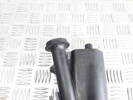 Opel Vivaro Eļļas nogulsnētava (separators) 8200140763