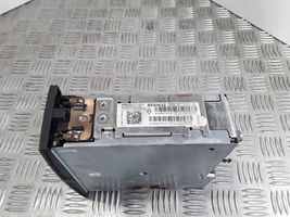 Renault Clio II Unité principale radio / CD / DVD / GPS 8200607915