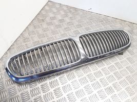 Jaguar X-Type Front bumper upper radiator grill 