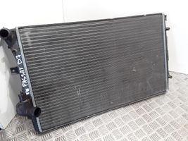 Volkswagen PASSAT B7 Radiateur de refroidissement 1K0121253AA