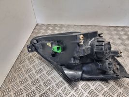 Ford Fiesta Lampa przednia 2S6X13K046A