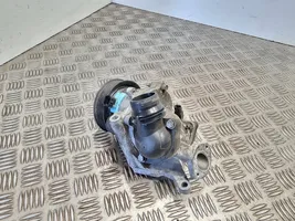 Opel Astra J Water pump 55484533