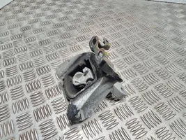 Honda CR-V Engine mount bracket 