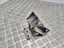 Honda CR-V Engine mount bracket 