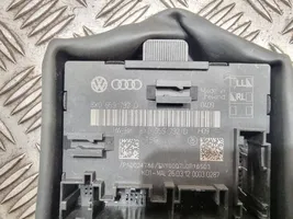 Audi A1 Oven ohjainlaite/moduuli 8X0959792D