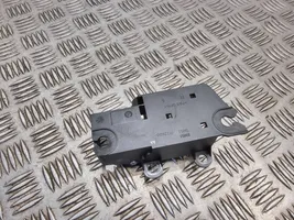 Ford C-MAX I Maniglia interna per portiera posteriore 3M51R22600