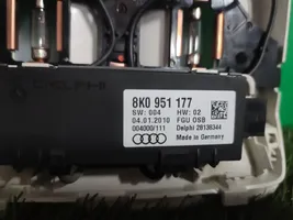 Audi A4 S4 B8 8K Kattokonsolin valaisinyksikön koristelista 8K0951177