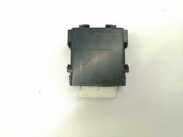 Toyota Auris E180 Module relais lève-vitre 8594002060