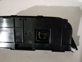 Toyota RAV 4 (XA40) Panel klimatyzacji 5590042450