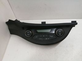 Toyota Yaris Panel klimatyzacji 75F206
