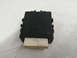 Toyota Auris E180 Module relais lève-vitre 8594002060