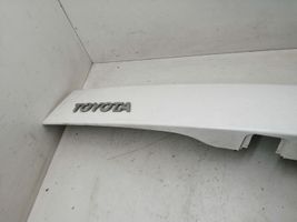 Toyota Prius (XW30) Takaluukun rekisterikilven valon palkki 7681147070