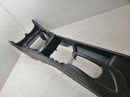 Toyota Yaris Kita centrinė konsolės (tunelio) detalė 589100D290