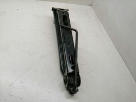 Toyota Verso Домкрат (данкрат) 90497285