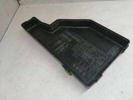 Toyota Prius (XW20) Coperchio scatola dei fusibili 8644YA1