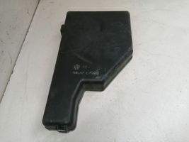 Toyota Prius (XW20) Coperchio scatola dei fusibili 8644YA1