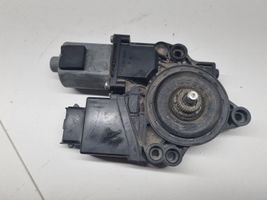 Hyundai i30 Motorino alzacristalli della portiera anteriore 82460A6010