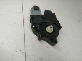 Hyundai i30 Motorino alzacristalli della portiera anteriore 82450A6010