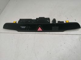 Hyundai Tucson TL Interrupteur feux de détresse 93700D7100