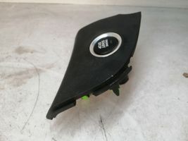 Hyundai i30 Interruttore a pulsante start e stop motore 84735A6100