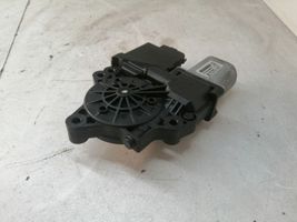 Hyundai i30 Motorino alzacristalli della portiera anteriore 82450A6010