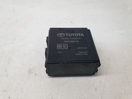 Toyota Avensis T250 Unité de commande, module PDC aide au stationnement 4M0168T1A