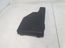 Toyota Prius (XW20) Coperchio scatola dei fusibili 8644YA1