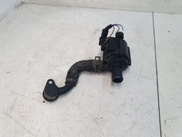 Audi A4 S4 B8 8K Bomba de circulación para calentador autónomo (Webastos) 5Q0965561B