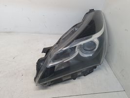 Toyota Yaris Lampa przednia 0D160