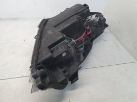 Toyota Yaris Lampa przednia 0D160