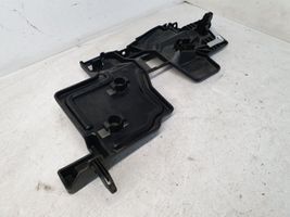 Toyota Yaris Autres pièces du tableau de bord 556060D050