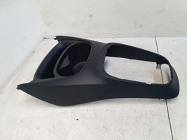 Toyota Yaris Pavarų perjungimo svirties apdaila (plastikinė) 588040D221