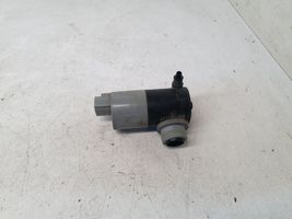 Toyota Avensis T270 Pompe de lave-glace de pare-brise 30892