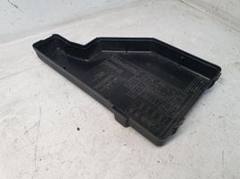 Toyota Prius (XW20) Coperchio scatola dei fusibili 8644YA1