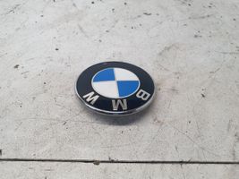 BMW 3 F30 F35 F31 Mostrina con logo/emblema della casa automobilistica 51148219237