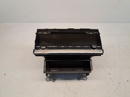 Toyota Prius (XW20) Radio/CD/DVD/GPS-pääyksikkö 8612047280