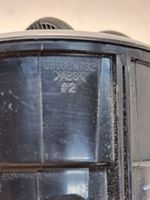 Ford Ranger Copertura griglia di ventilazione laterale cruscotto UR56GM732