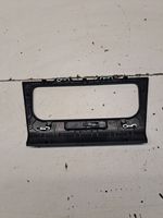 Volkswagen Golf VI Panelės apdailos skydas (centrinis) 5K0858069P