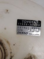 Toyota Prius (NHW20) Насос топлива (в топливном баке) 7702047040