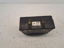 Toyota Prius (NHW20) Module de commande de frein à main 8968047010