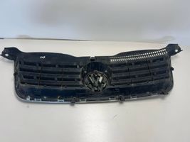 Volkswagen PASSAT B5.5 Etupuskurin ylempi jäähdytinsäleikkö 3B0853651J