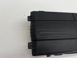 Volkswagen Touran II Battery box tray 3C0915443A